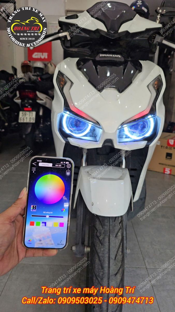 Mời anh em cùng ngắm nhìn vẻ đẹp tổng thể của chiếc Airblade 150 ABS màu trắng