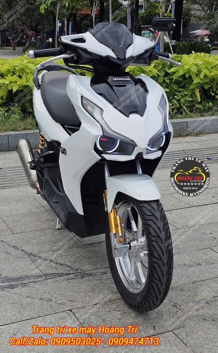 Sau 2 ngày thi công, chiếc xe đã hoàn toàn lột xác với diện mạo mới mẻ