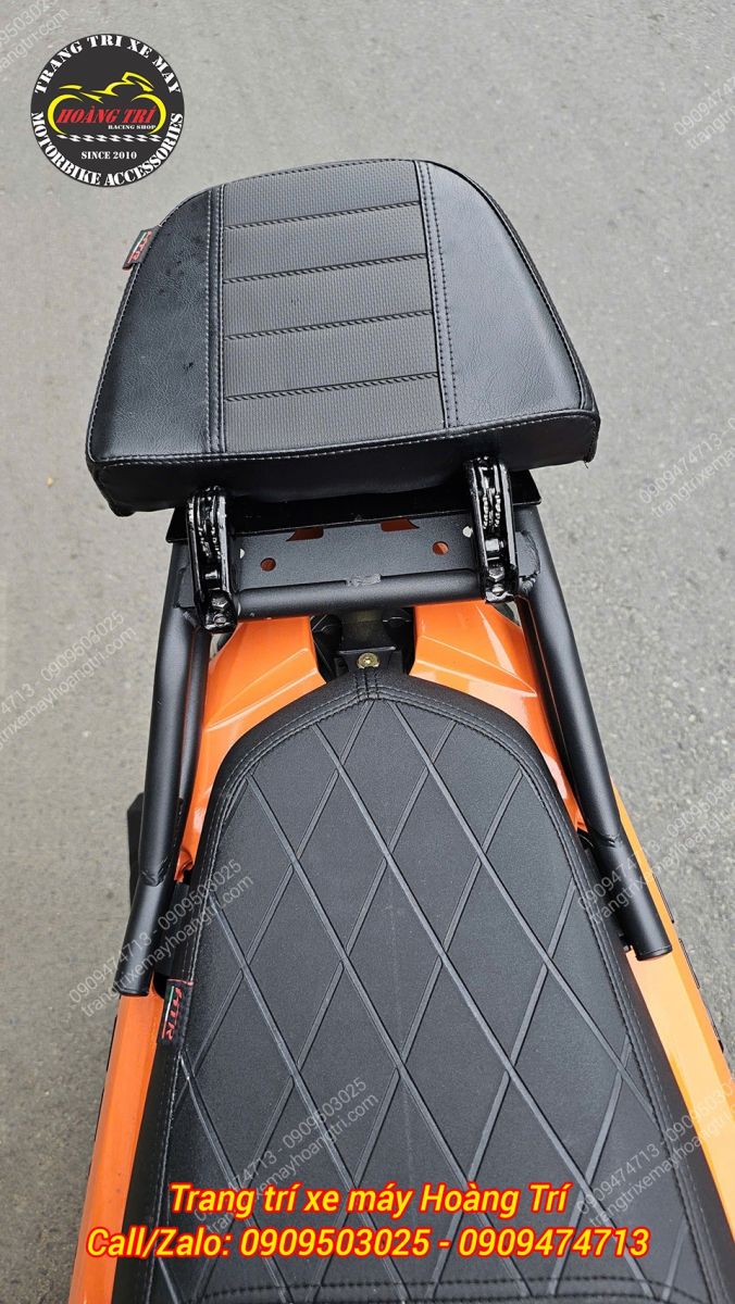 Phần đệm tựa chất lượng cao, dùng mút dày và da tổng hợp đẹp mắt, mang lại cảm giác tựa lưng êm ái