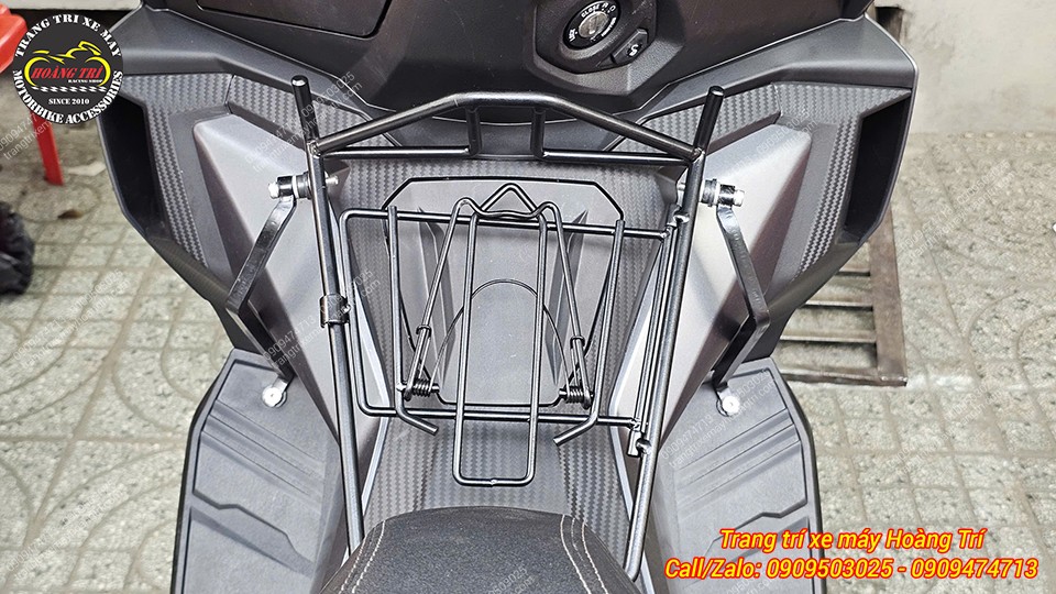 Góc nhìn từ trên xuống thấy rõ độ dày dặn của baga, mang lại khả năng chịu tải cực tốt