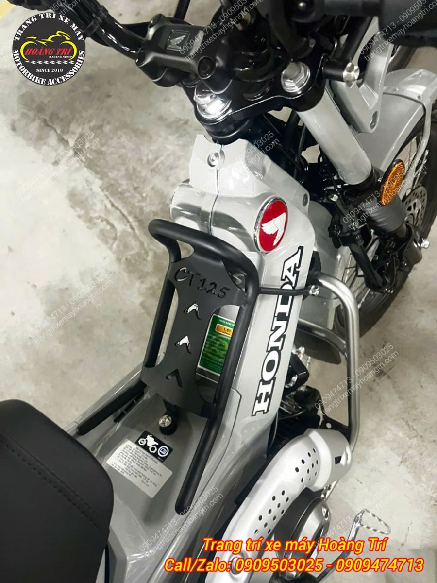 Baga giữa sau khi lắp vào xe tạo vẻ cứng cáp và chắc chắn