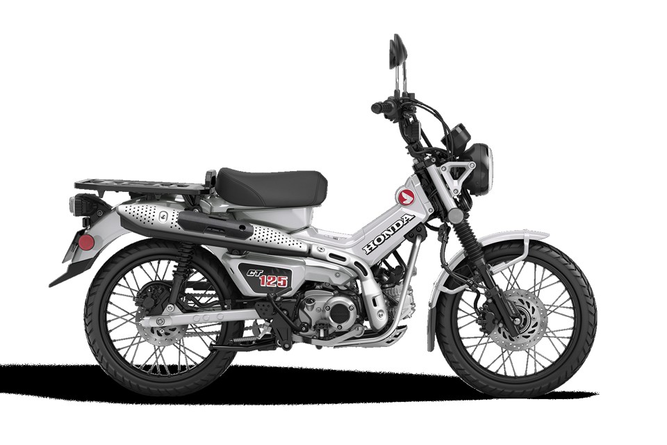 Toàn cảnh Honda CT 125 màu xám đen, kiểu dáng cổ điển kết hợp phong cách trekking đặc trưng