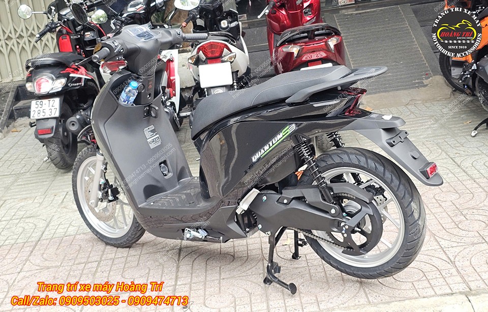 Tổng thể xe Dat Bike Quantum S3 thêm phần thể thao và gọn gàng nhờ trang bị bộ che sên thiết kế chuẩn zin