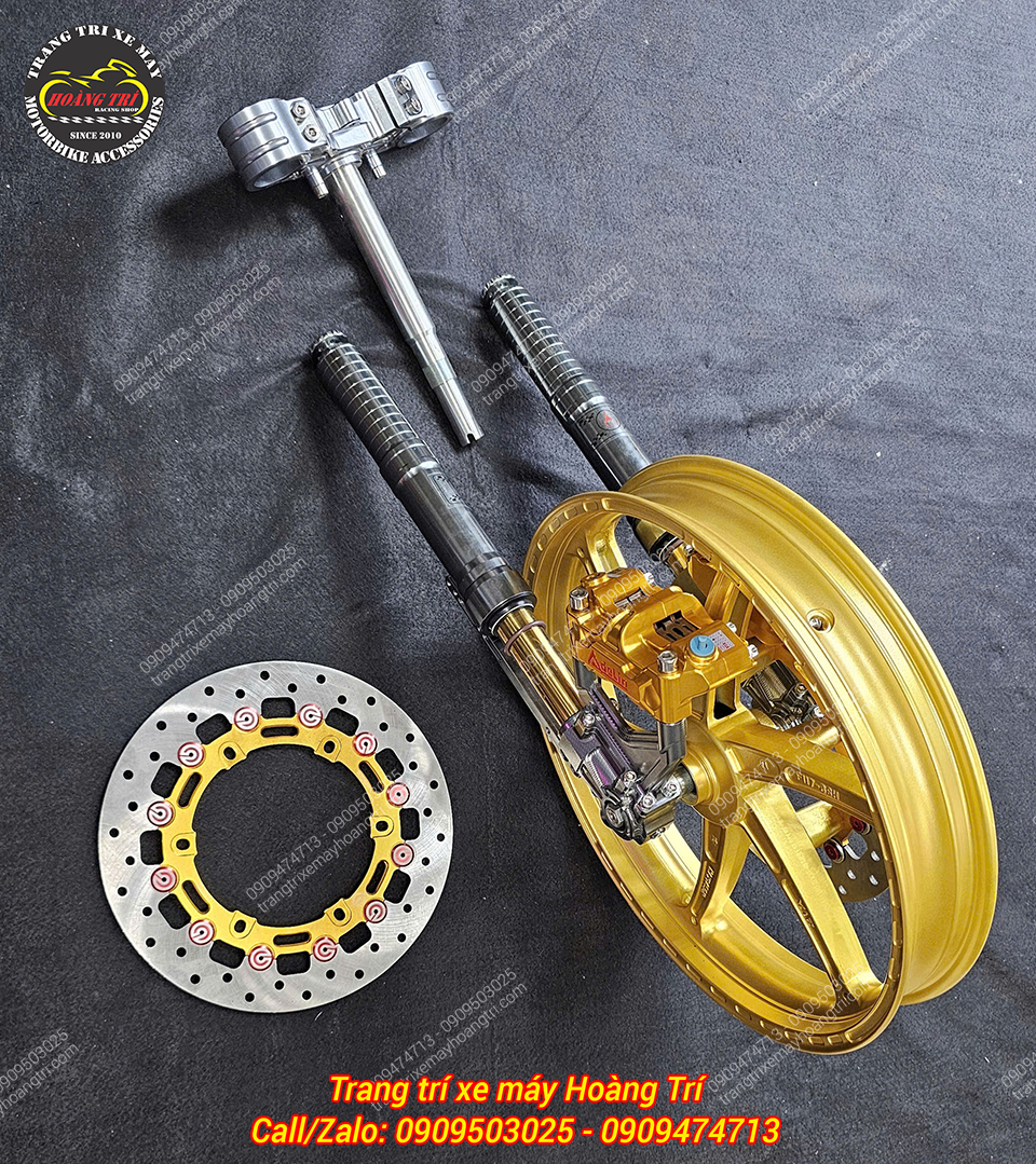 Anh khách chọn phong cách hai đĩa trước thể thao khi nâng cấp xe