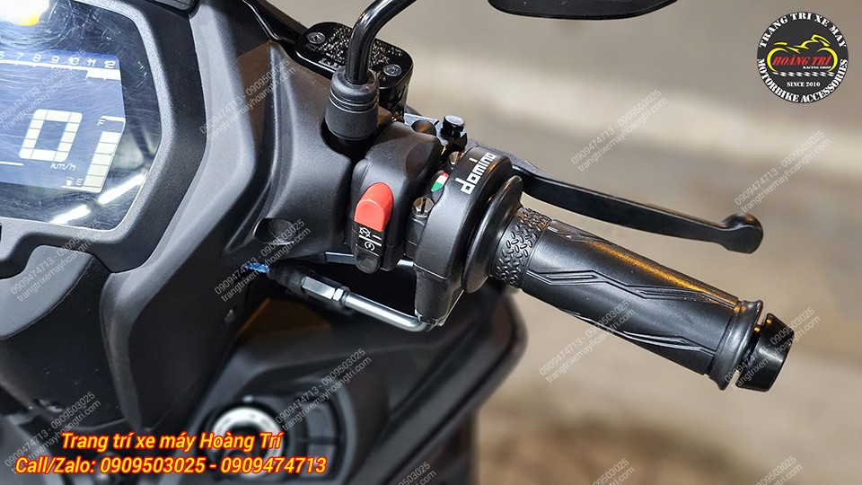 Combo 2 phụ kiện cùng thương hiệu Domino mang lại sự tiện ích và vẻ ngoài đồng bộ cho Exciter 155