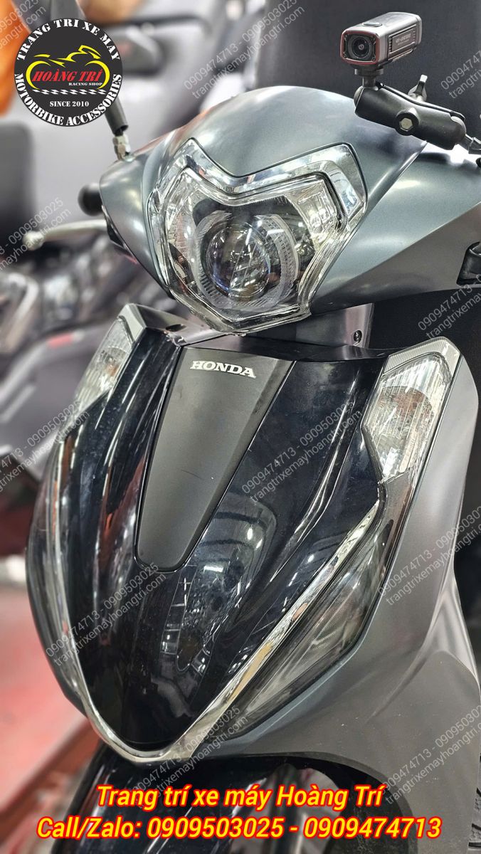 Không cần can thiệp độ chế, chỉ tháo đèn pha zin và thay bằng cụm T500