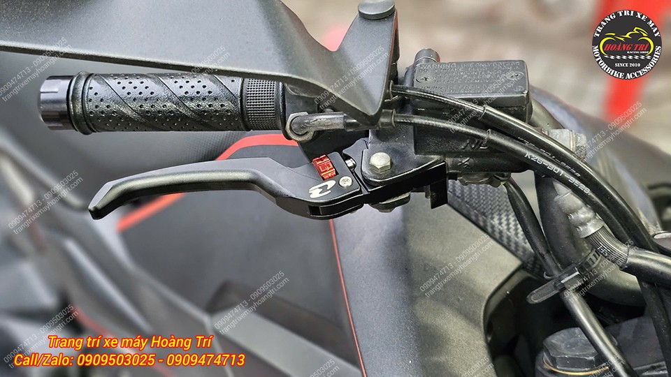 Tay thắng Racing Boy E2 màu đen lắp chuẩn, kiểu dáng góc cạnh, thể thao