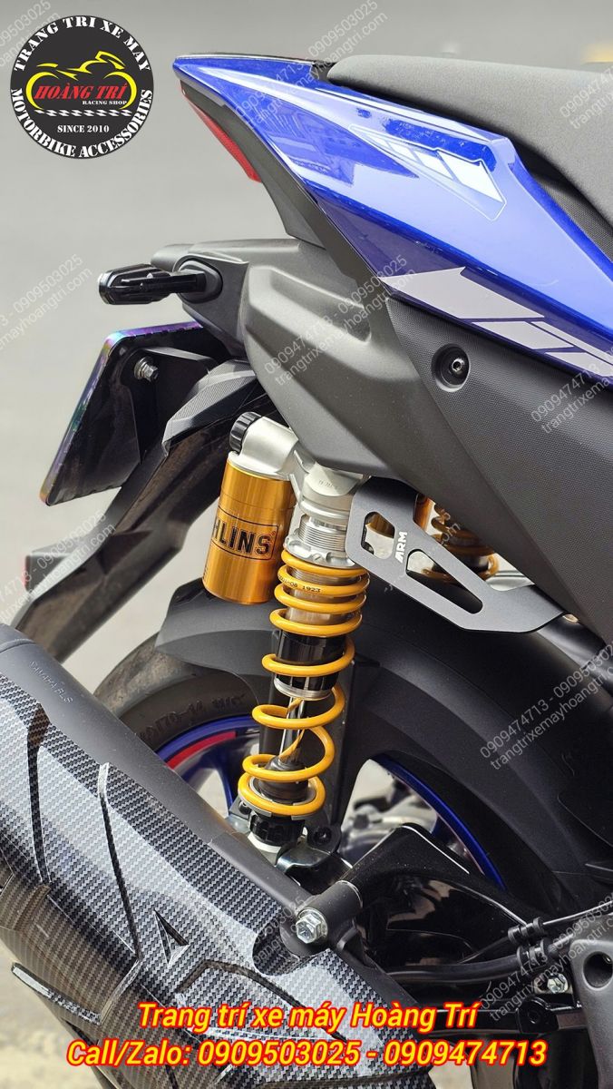 Phuộc Ohlins chính hãng mẫu YA747 được trang bị cho xe với bình dầu trên