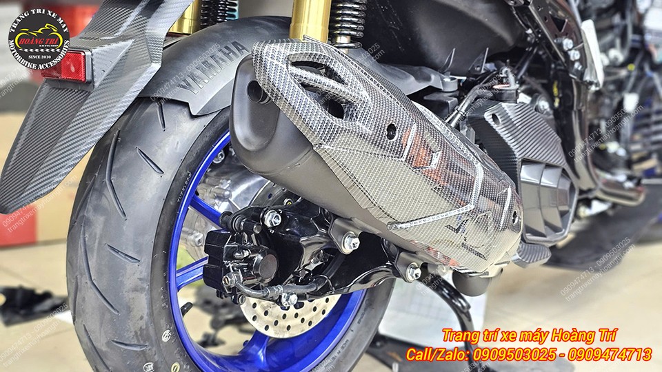 Mâm sau xanh GP - phay sắc nét, kết hợp lốp zin nhìn rất thể thao