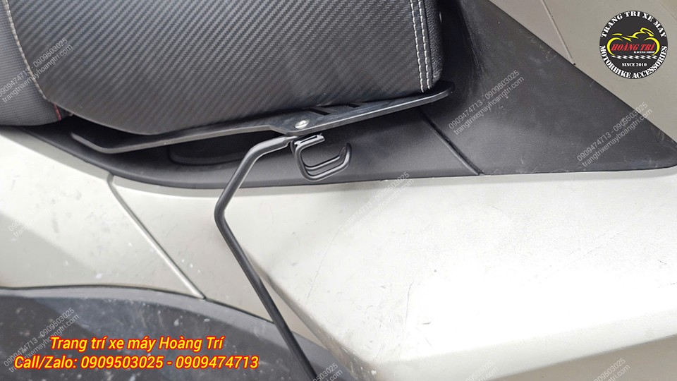 Chi tiết móc giữ bên hông baga HTR hỗ trợ treo móc túi đồ tốt hơn khi đi chợ, đi xa