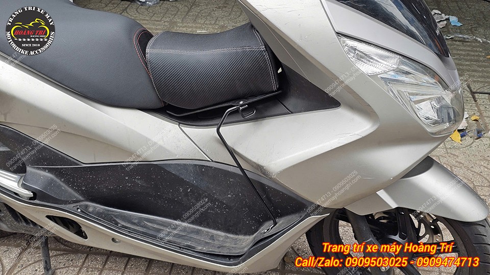 Một trong những phụ kiện giúp bé thoải mái hơn khi theo ba mẹ đi hành trình dài hoặc dạo phố