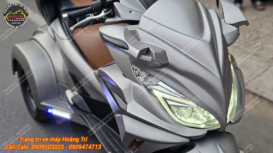 Góc view cận cảnh dàn đầu phong cách Goldwing cực cháy với sự khác biệt hoàn hảo