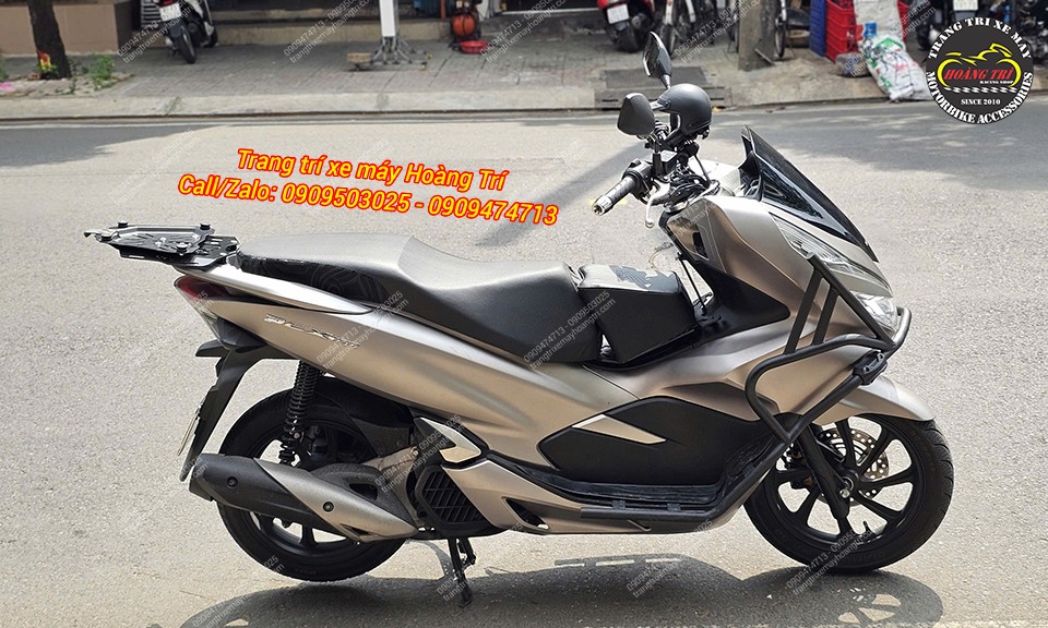 Tổng thể chiếc PCX 2018 đã được trang bị thêm nhiều món đồ độ kiểng nổi bật