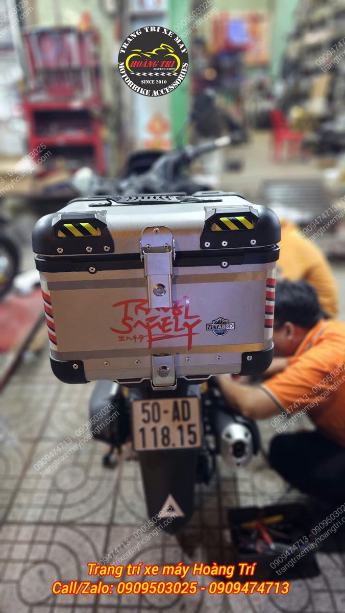 Một chiếc PCX 160 khác vừa được lựa chọn lắp thùng MotoFace dung tích 40 lít