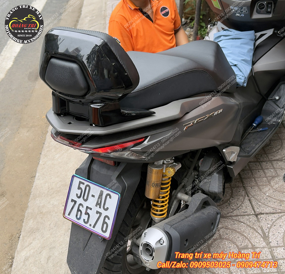 Mẫu tựa lưng LW35 vừa được lắp thêm cho chiếc PCX 160 đời 2025