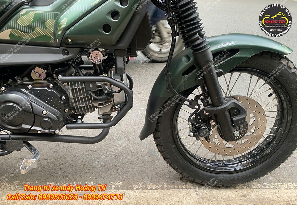 Phiên bản PG-1 2025 màu xanh camo đi kèm khung bảo vệ lốc máy