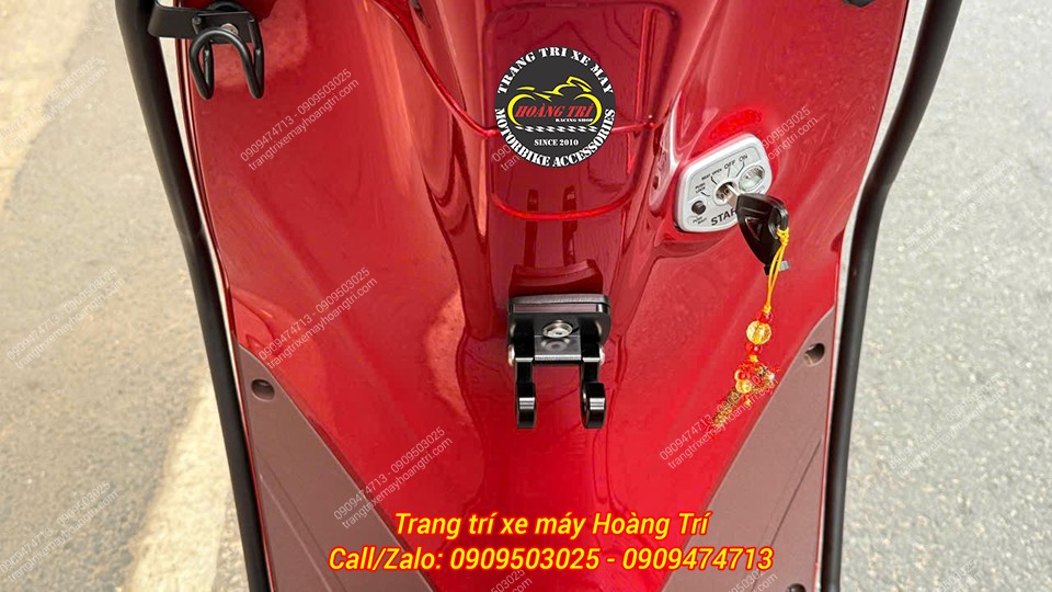 Móc treo đồ Vinfast EVO 200 - Móc nhôm HTR-Grande