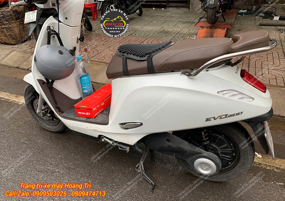 Anh em cũng có thể chọn phuộc C-Series phiên bản cao hơn để giúp xe trông cao ráo hơn