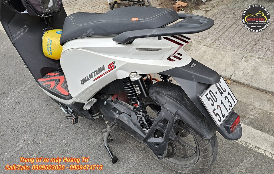 Phuộc YSS G-Series được lắp hoàn thiện cùng chắn bùn 4 chân tạo nên dáng vẻ thể thao và tiện dụng