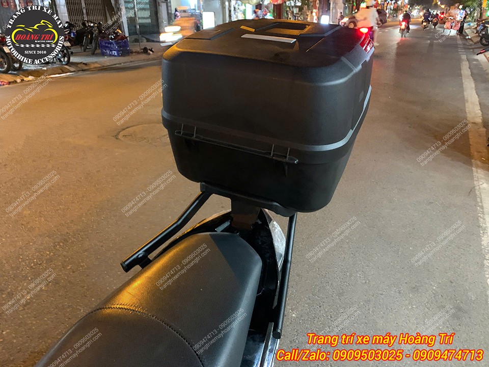 Cần trang bị baga sau SRV để lắp đặt thùng sau cho xe Airblade 2013