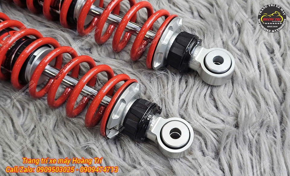 Thêm một góc chụp khác của chân phuộc YSS G-Top trên Aprilia SR GT 200