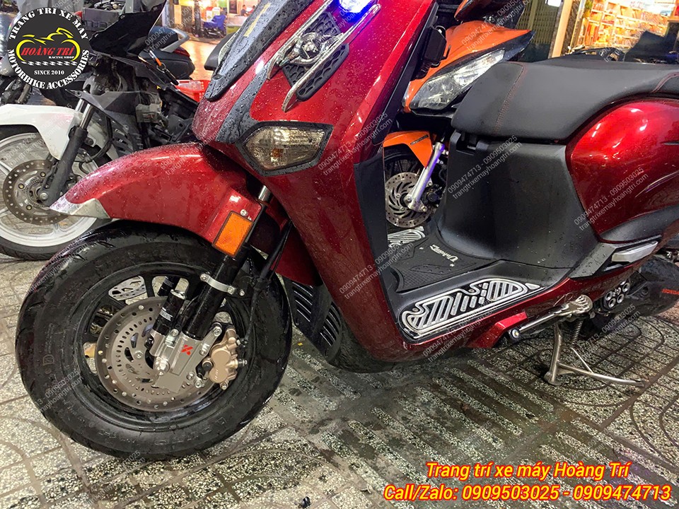 Toàn cảnh Giorno 125 trang bị phuộc trước Kingham nhôm CNC cho cảm giác nhún êm ái hơn