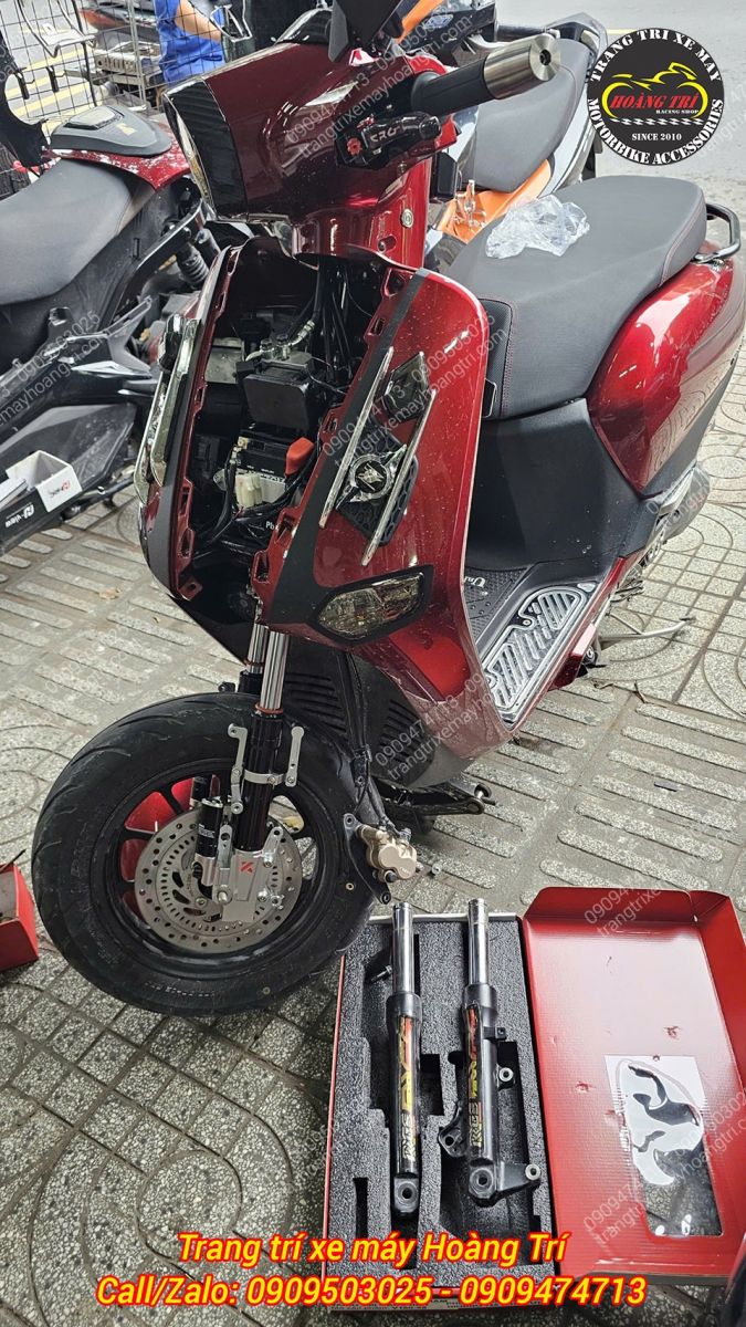 Toàn cảnh Giorno 125 trong quá trình nâng cấp phuộc trước Kingham tại Hoàng Trí Shop