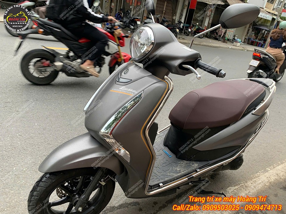 Khung bảo còn lắp cho 2 bên sườn trước của xe Latte giúp tăng khả năng bảo vệ