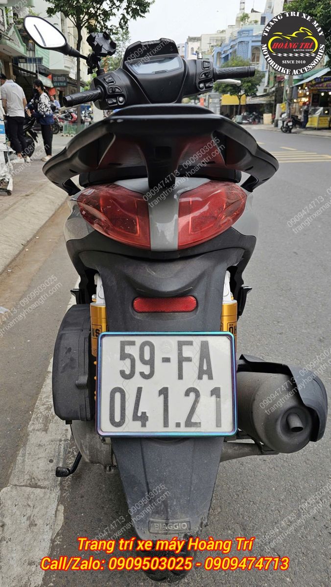 Hoàn thiện lắp phuộc Ohlins phía sau Medley, tổng thể gọn gàng, tăng tính thẩm mỹ