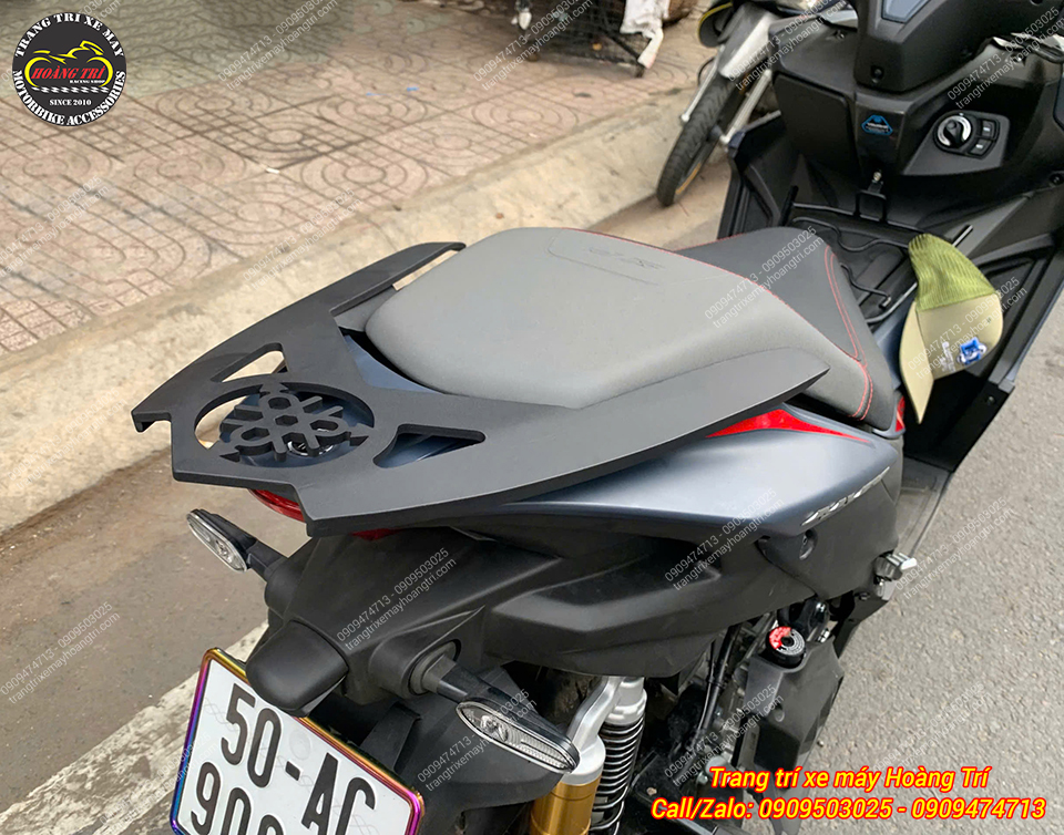 Sau khi lắp cản sau loại dài cho NVX V3, tăng độ cứng cáp và thẩm mỹ cho xe