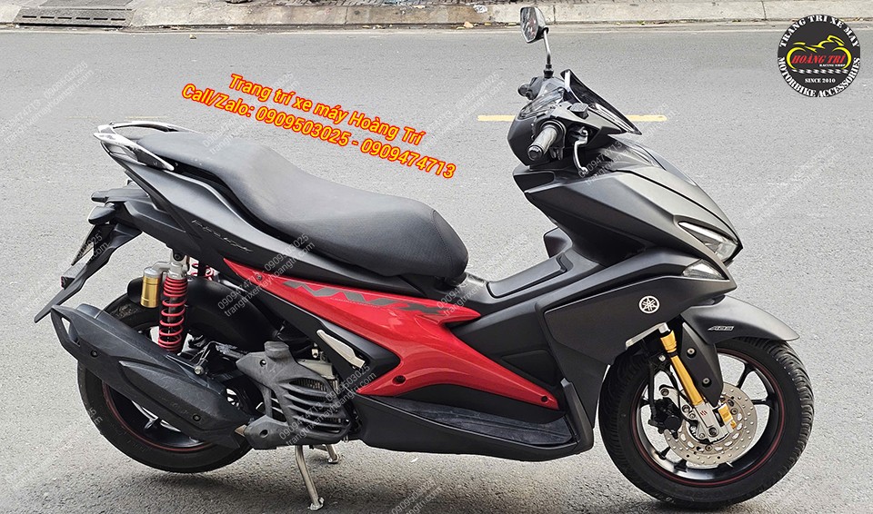 Toàn cảnh NVX nâng cấp phuộc trước Kingham và phuộc sau bình dầu vàng đồng bộ