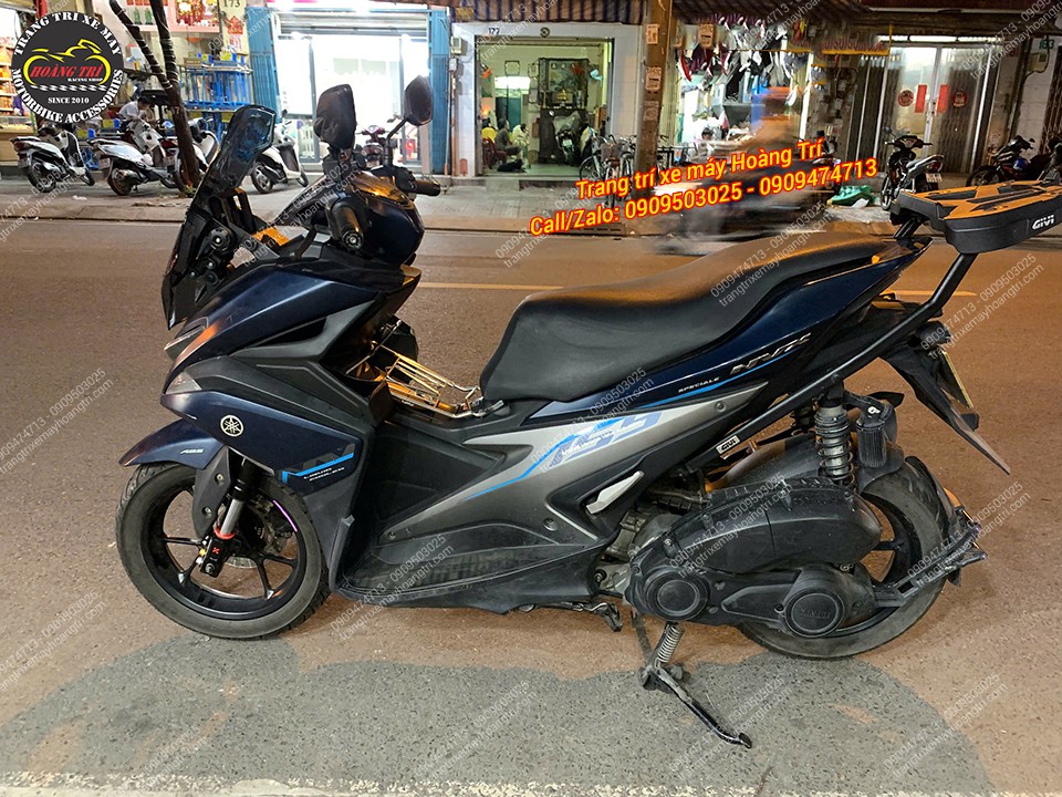 Xe Yamaha NVX V1 đã được trang bị phuộc USD Kingham, cùng nhiều phụ kiện nâng cấp khác