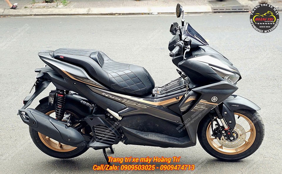 Thêm góc view bên phải của xe NVX để anh em trải nghiệm trọn vẹn phuộc khi được lắp lên xe