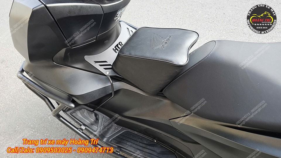 Baga giữa HTR CNC kết hợp nệm yên em bé, mang lại chỗ ngồi an toàn, thoải mái cho bé cưng