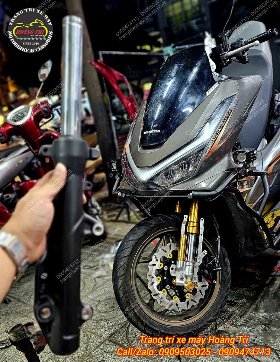 So sánh phuộc zin và phuộc Upside Down Kingham giúp thấy rõ sự khác biệt về kiểu dáng và hiệu năng