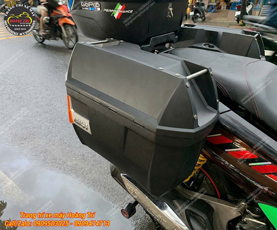 Thùng hông tăng khả năng chứa đồ, cần chế pát zin theo xe (tổng thời gian lắp từ 4 tiếng trở lên)