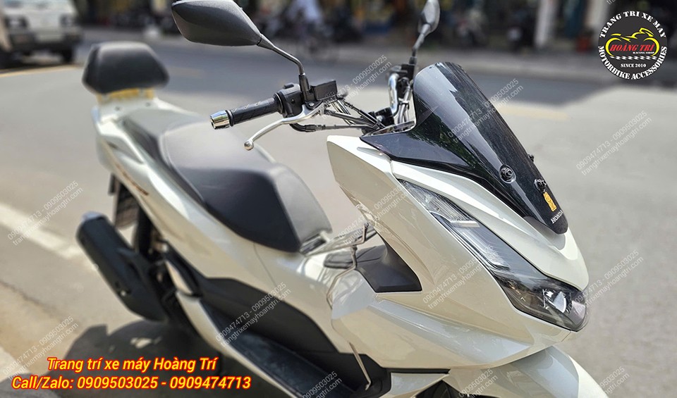Tựa lưng LW35 PCX 160 2024 phù hợp với ngoại hình tối đa mang lại vẻ ngoài cao cấp