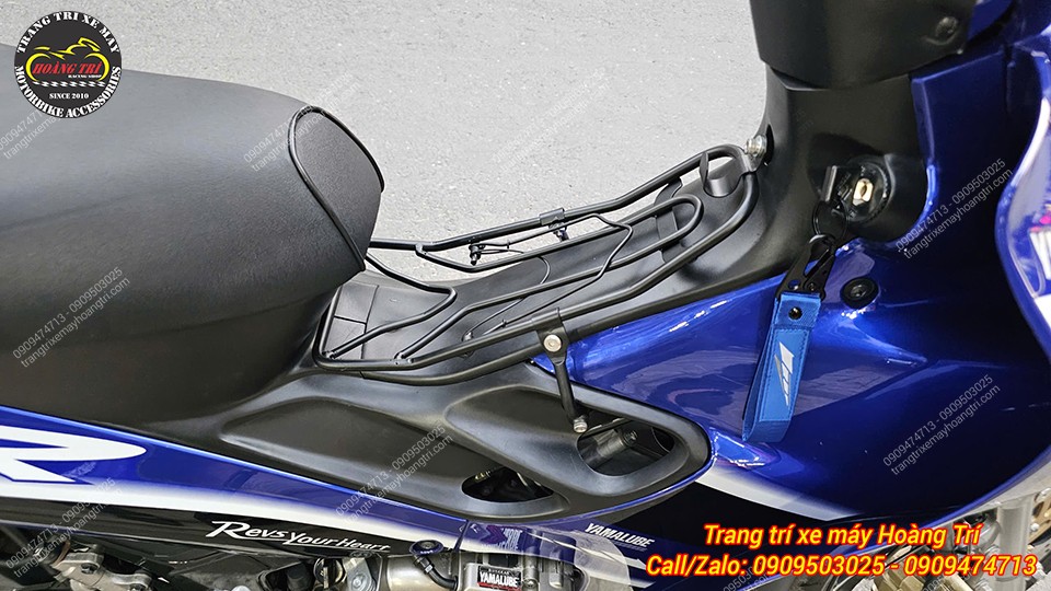 Baga giữa Yaz 10 ly sơn tĩnh điện lắp gọn sàn xe, ôm dáng xe, tiện chở đồ hằng ngày