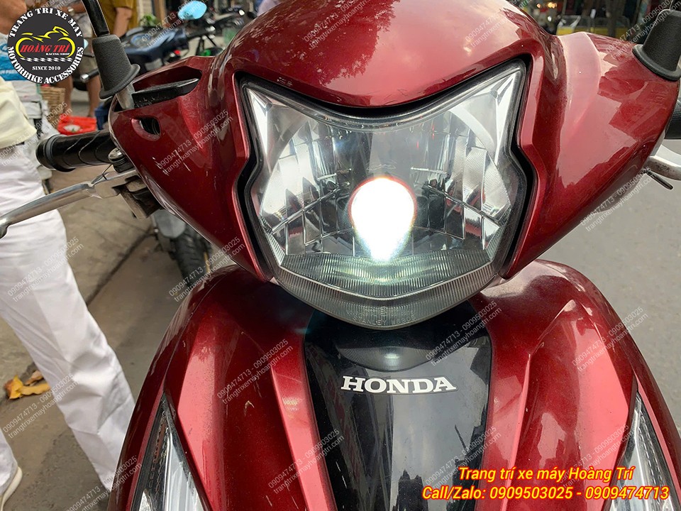 Cụm đèn pha Vision giờ đây đã có thêm món phụ kiện chiếu sáng nổi bật hơn