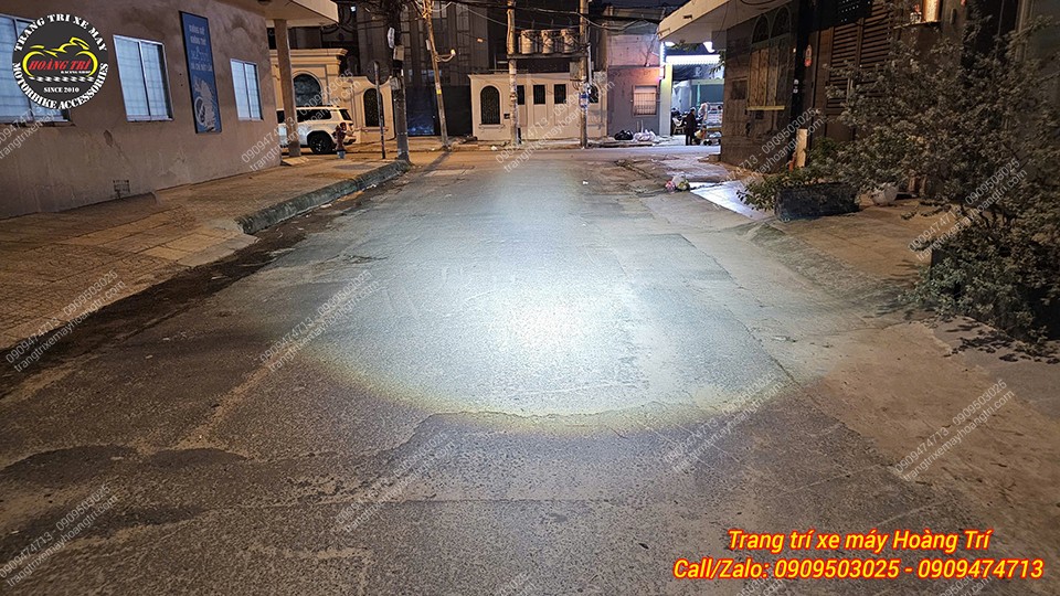Chùm sáng cos phân bổ đều, không gây chói, tăng độ an toàn khi chạy phố