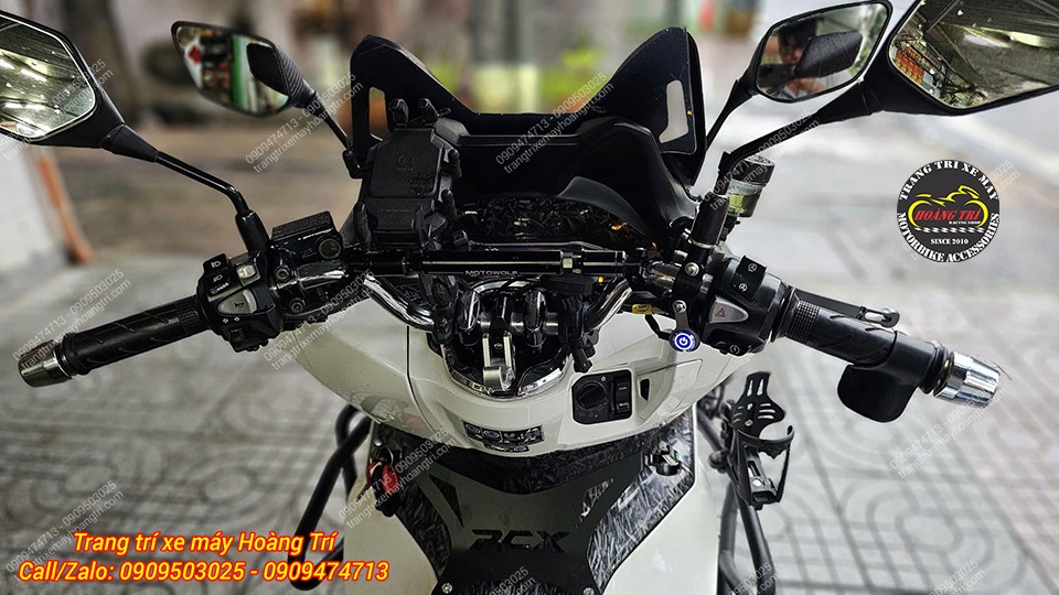 Anh em cũng có thể lắp công tắc để điều khiển bật tắt đèn pha, thao tác nhanh và tiện lợi