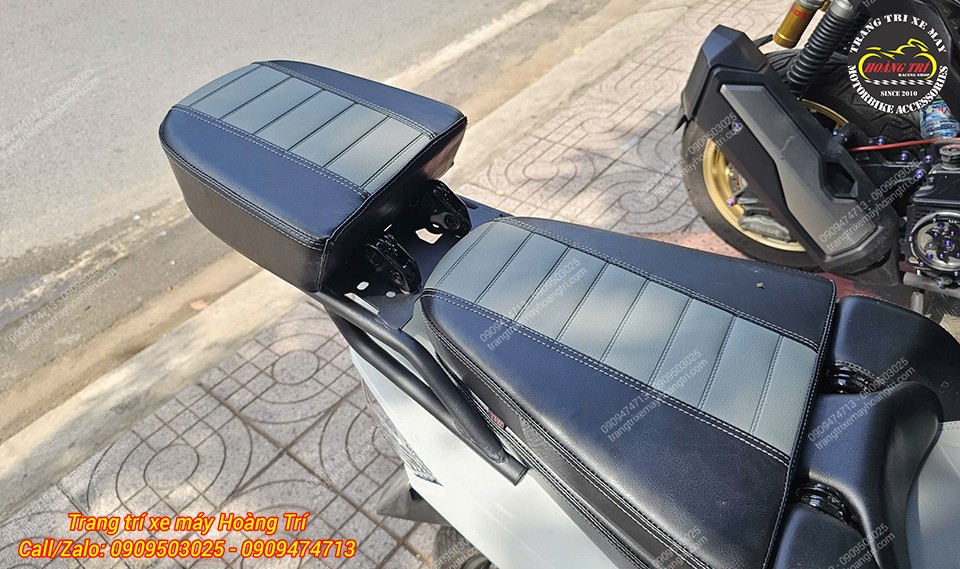 Cả người ngồi trước và ngồi sau giờ đây đều có điểm tựa lưng của riêng mình