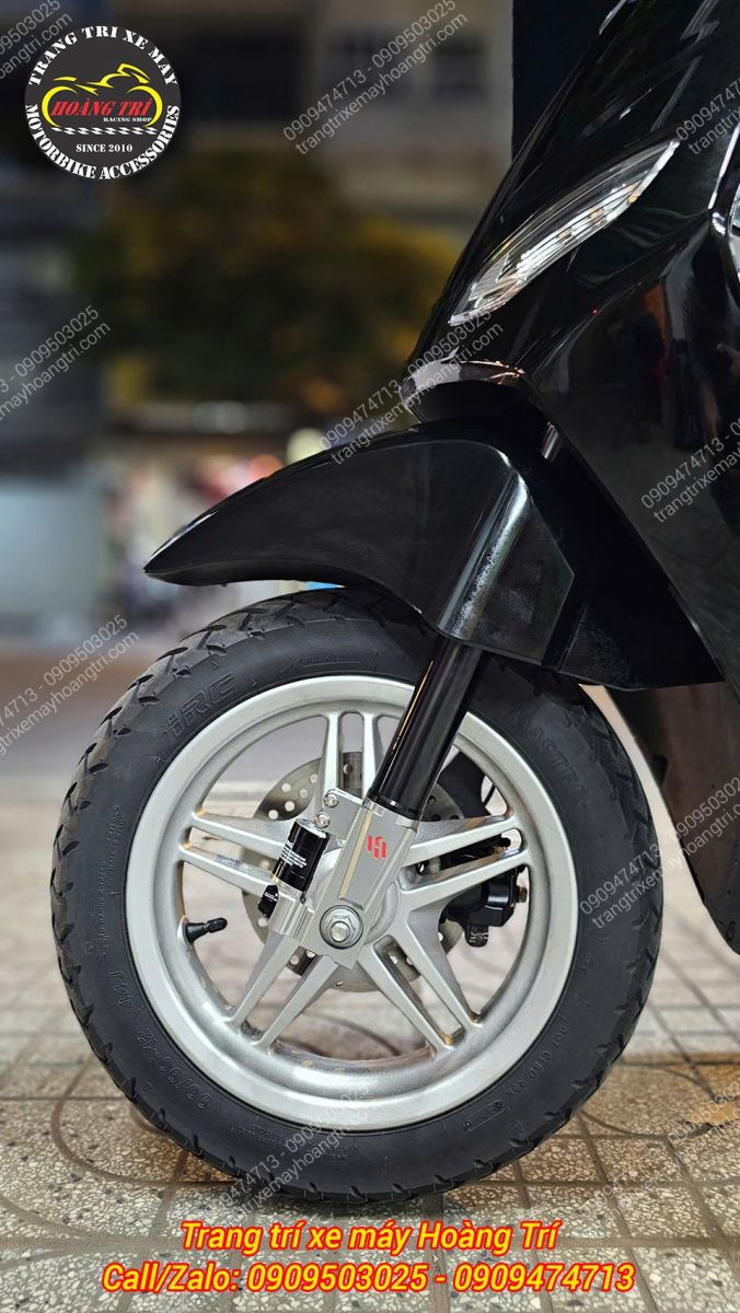 Không chỉ xe xăng mới độ được phuộc Kingham mà các dòng xe điện cũng hoàn toàn đáp ứng