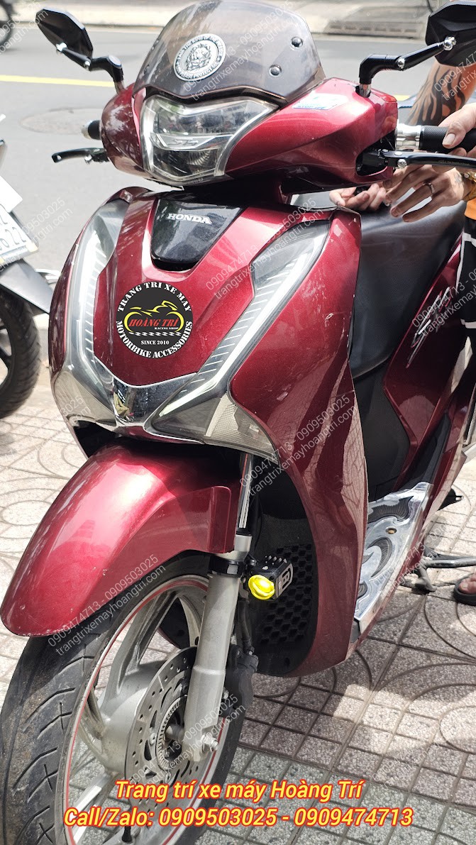 Đèn trợ sáng Kewig K11 có hai chế độ với hai màu ánh sáng dễ sử dụng