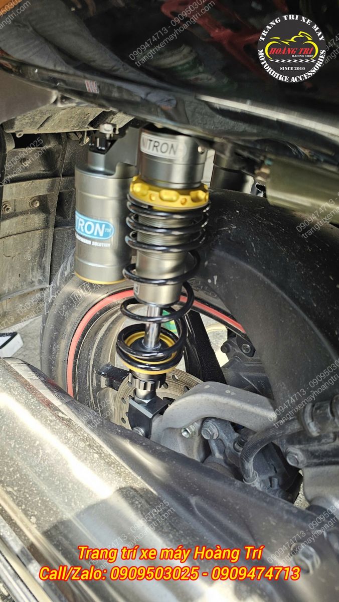 Câu trả lời là không cần mài gấp, chỉ cần tháo phuộc zin và gắn phuộc Nitron vào là xong