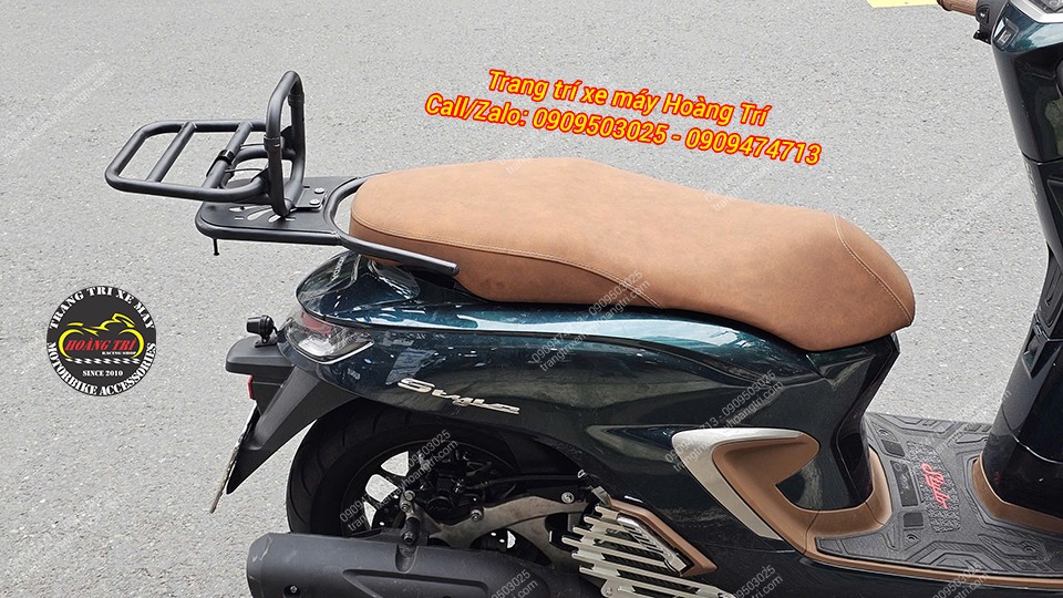 Trang bị thêm tựa lưng giúp người ngồi sau thoải mái hơn cho chuyến đi dài