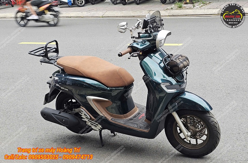 Góc nghiêng Stylo 160 lắp baga sau bật gấp phù hợp đi phố và dã ngoại