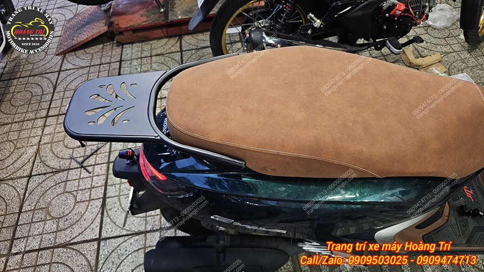 Baga sau Stylo 160 lắp hoàn thiện là điều kiện cần để gắn tựa lưng bật gấp