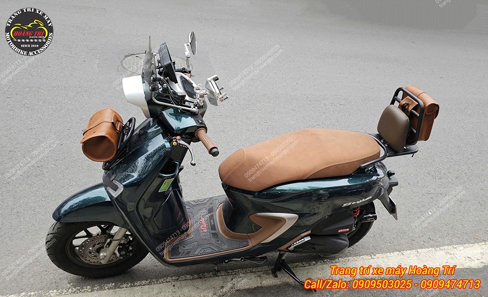 Stylo 160 nâng cấp baga sau tựa lưng bật gấp tăng tiện ích cho khu vực baga