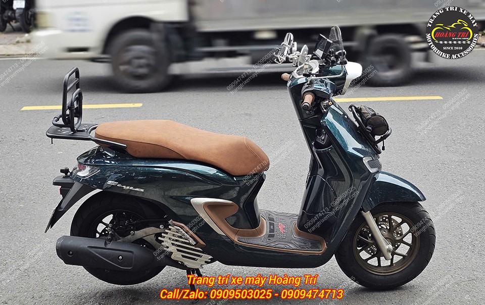 Baga sau Stylo 160 bật gấp linh hoạt, phù hợp đi phố và di chuyển đường dài